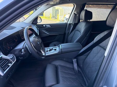 Used 2026 BMW X7 xDrive40i w/ Premium Package AWD/4WD image 14