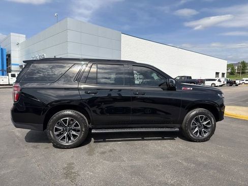 Used 2023 Chevrolet Tahoe Z71 w/ Luxury Package AWD/4WD image 2