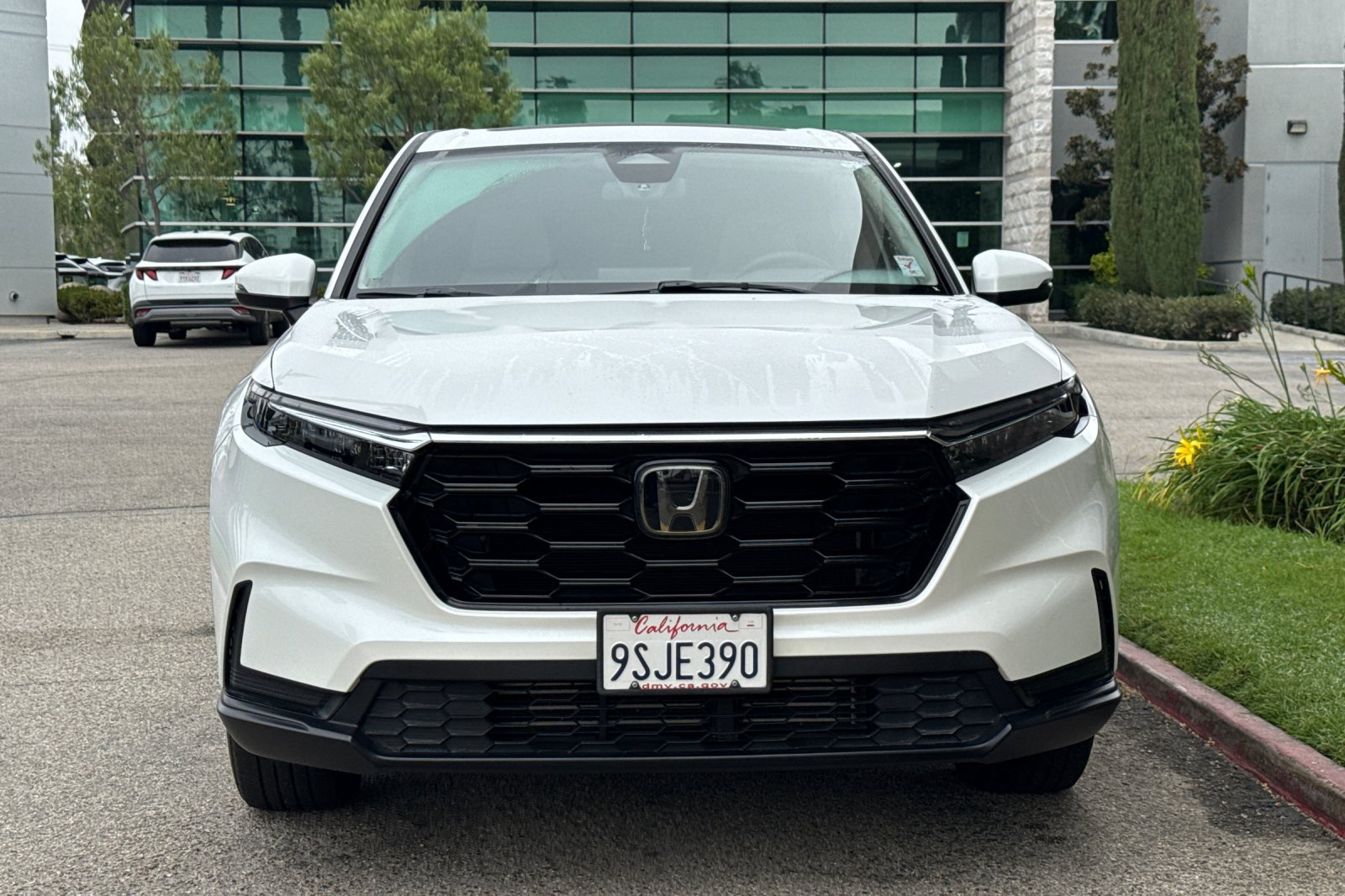 Used 2023 Honda CR-V EX image 3