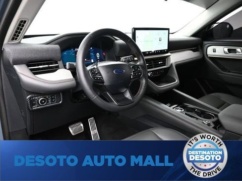 Certified 2025 Ford Explorer Active w/ Active Comfort Package RWD image 21