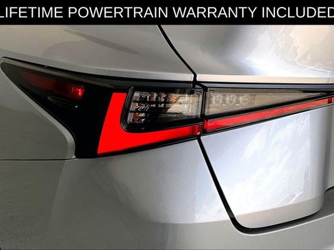 Used 2025 Lexus IS 500 RWD image 42