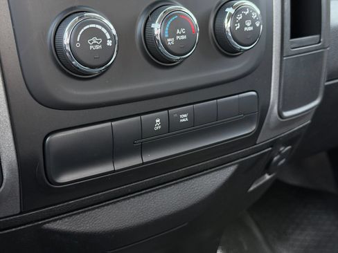 Used 2019 RAM 1500 Tradesman w/ Popular Equipment Group AWD/4WD image 40