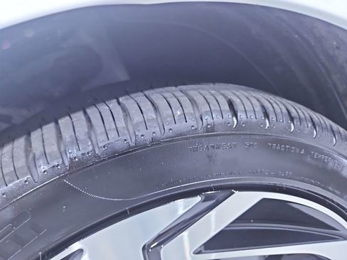 Certified 2024 Hyundai Sonata SEL w/ Convenience Package image 29