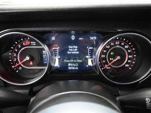 Used 2021 Jeep Wrangler Unlimited Rubicon w/ Dual Top Group AWD/4WD image 17