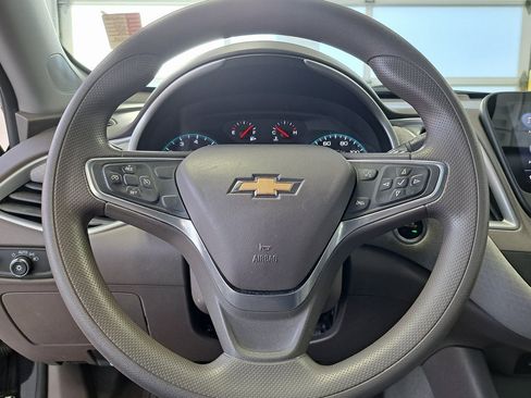 Used 2022 Chevrolet Malibu LT image 10