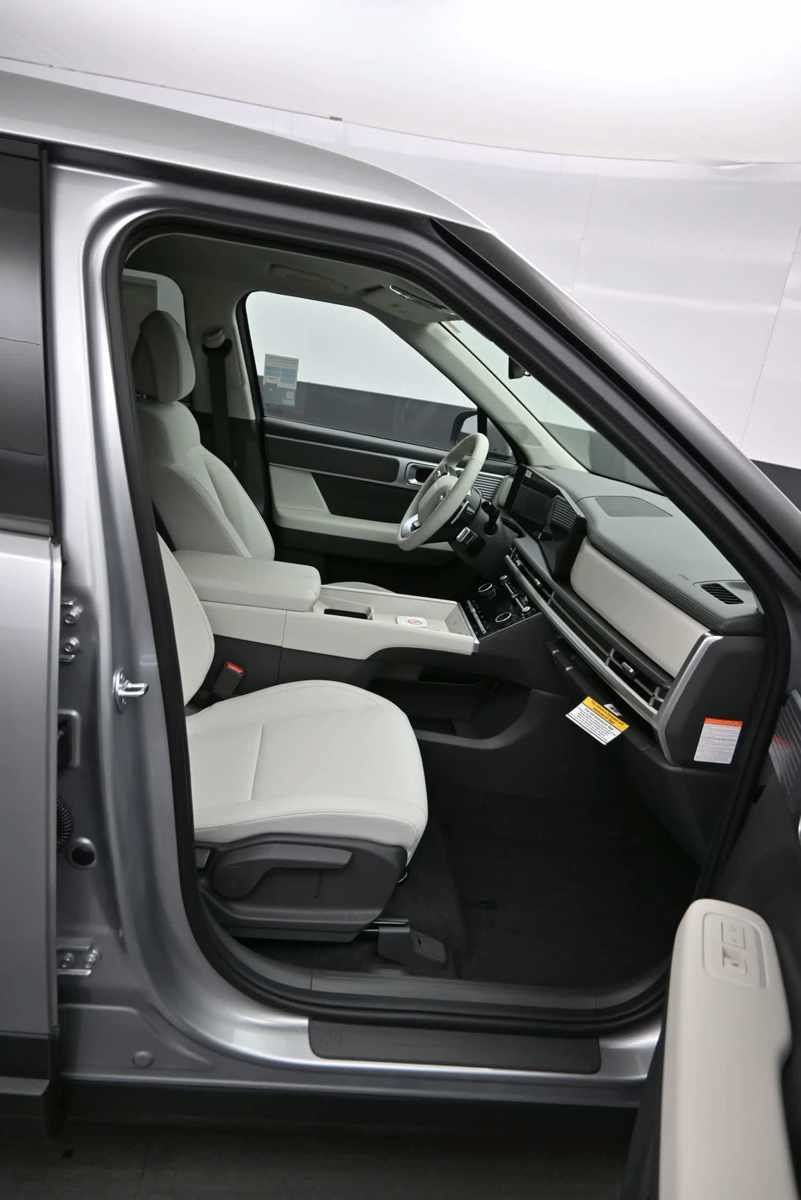 New 2026 Hyundai Santa Fe SE AWD/4WD image 11