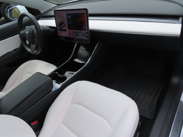 Used 2019 Tesla Model 3 Standard Range RWD image 27