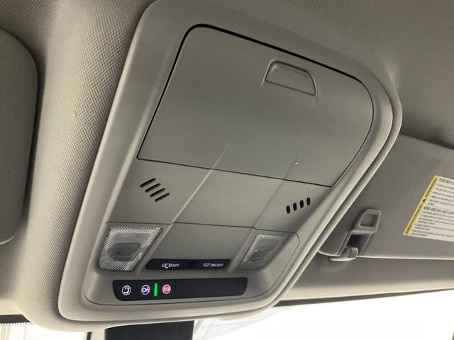 Used 2020 GMC Terrain SLT w/ LPO, Floor Liner Package FWD image 16