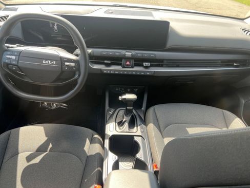 Used 2025 Kia K4 FWD image 41