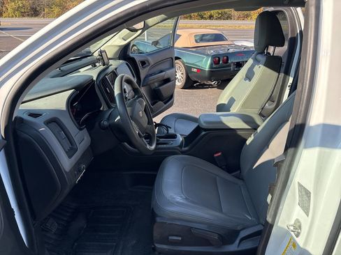 Used 2016 Chevrolet Colorado W/T w/ WT Convenience Package image 14