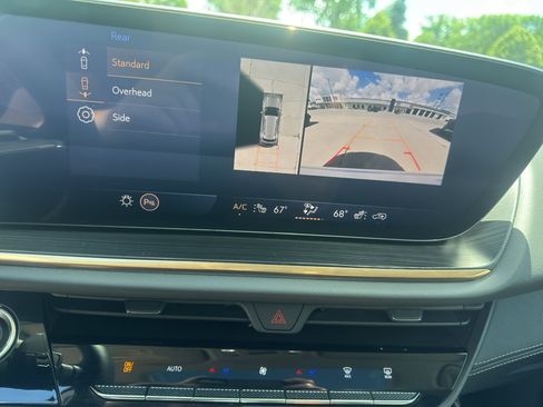Used 2025 Buick Envision Avenir AWD/4WD image 18