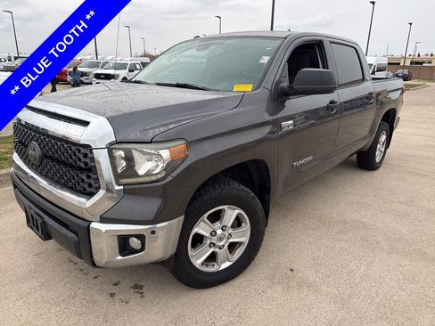 Used 2018 Toyota Tundra SR5 image 2
