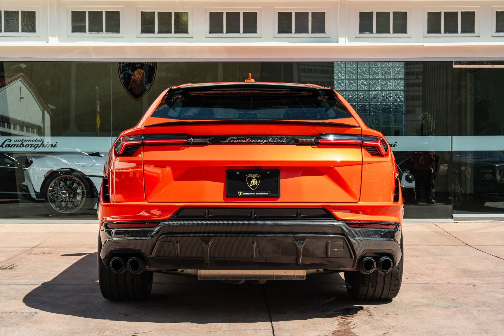 Used 2024 Lamborghini Urus Performante AWD/4WD image 4