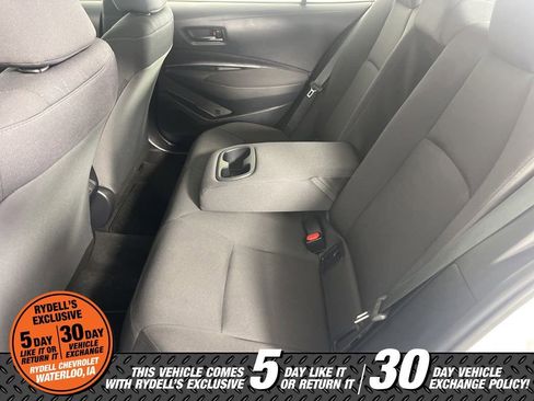 Used 2025 Toyota Corolla LE image 26