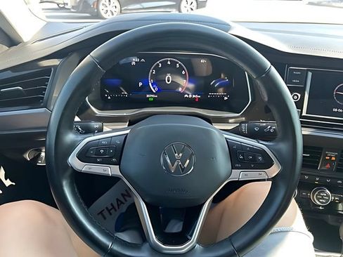 Used 2023 Volkswagen Jetta SE FWD image 26