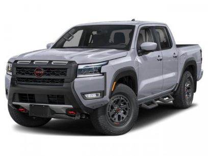 New 2025 Nissan Frontier PRO-4X w/ Pro Convenience Package