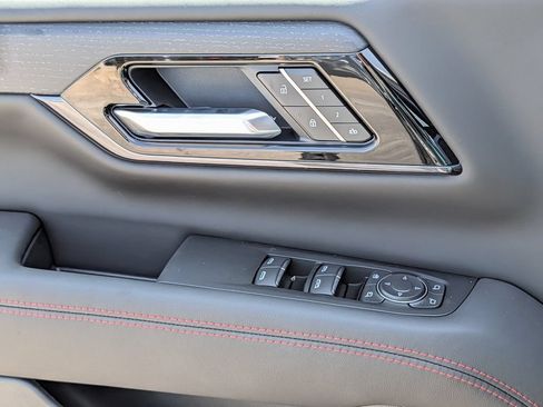 New 2026 GMC Yukon AT4 Ultimate w/ LPO, Floor Liner Package AWD/4WD image 23