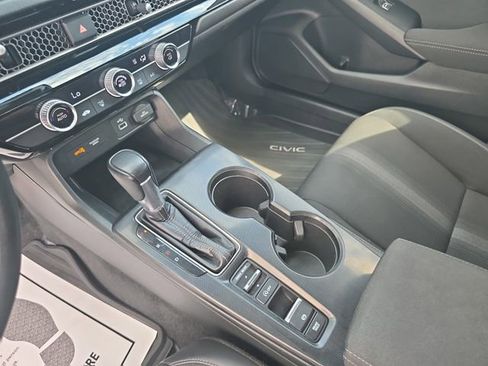 Used 2023 Honda Civic Sport image 22