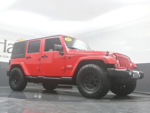 Used 2015 Jeep Wrangler Unlimited Sahara AWD/4WD image 2