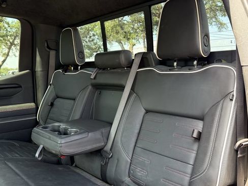 Used 2024 GMC Sierra 1500 AT4X AWD/4WD image 17