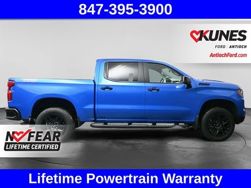 Used 2025 Chevrolet Silverado 1500 LT Trail Boss w/ LPO, Dark Essentials Package AWD/4WD image 2