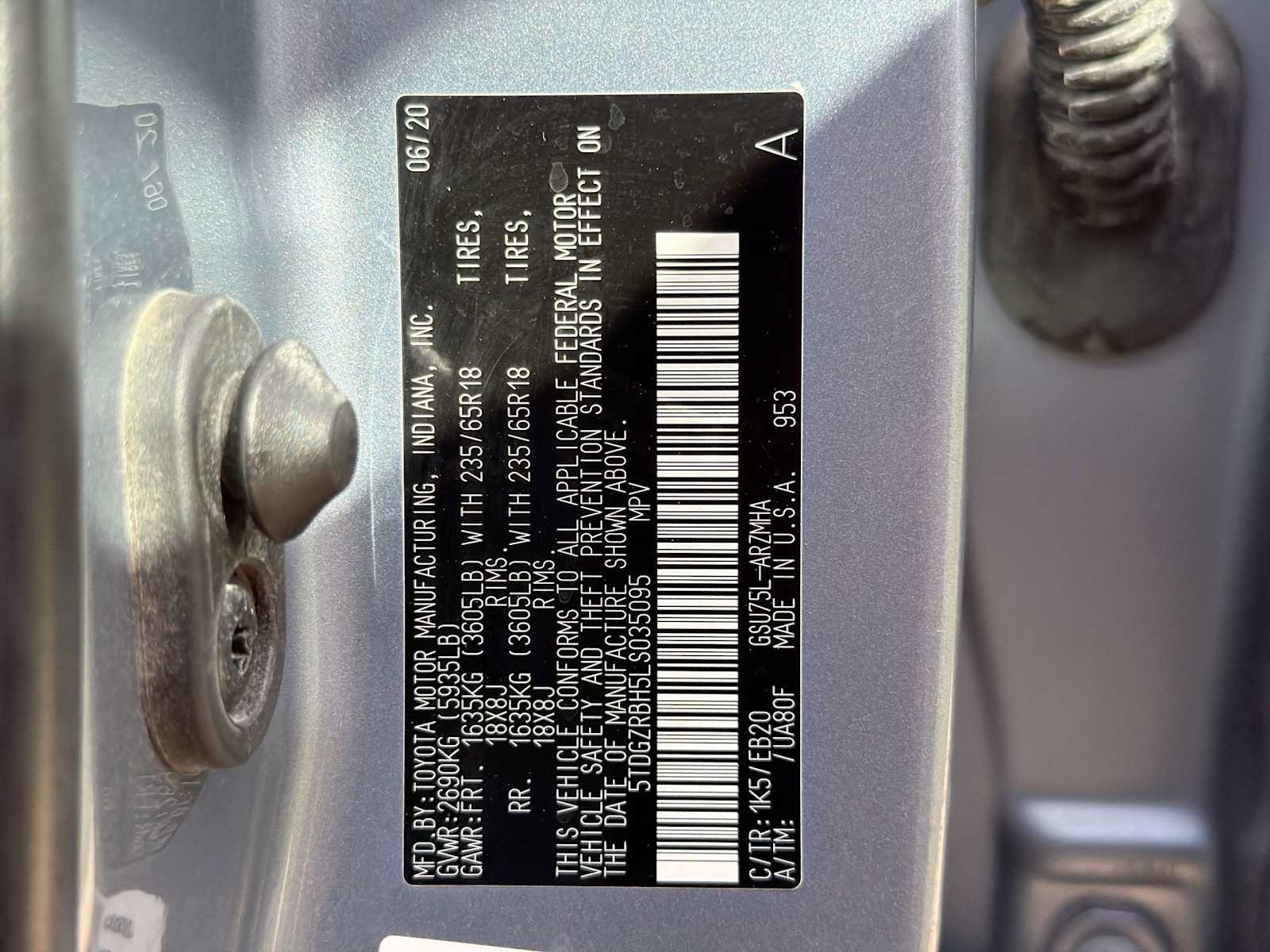 Used 2020 Toyota Highlander XLE AWD/4WD image 31