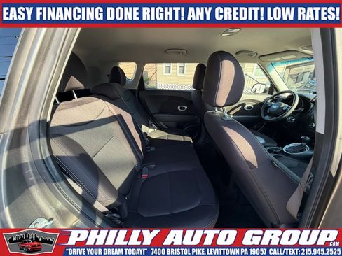 Used 2016 Kia Soul FWD image 22