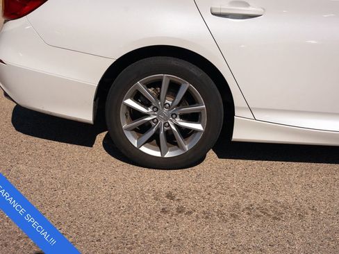 Used 2022 Honda Accord LX image 9