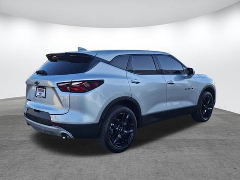 Used 2021 Chevrolet Blazer LT w/ LPO, Black Accent Package image 4