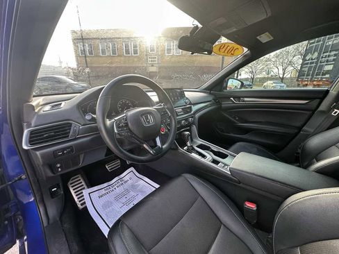 Used 2019 Honda Accord Sport image 10