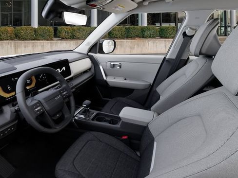 New 2027 Kia Seltos S FWD image 18