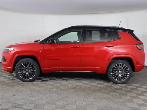 Used 2024 Jeep Compass Limited w/ High Altitude Package AWD/4WD image 20