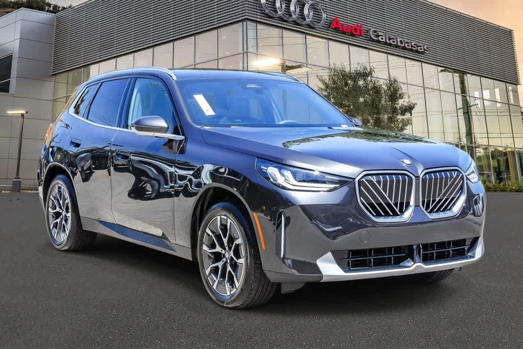 Used 2025 BMW X3 xDrive30i w/ Convenience Package AWD/4WD image 5