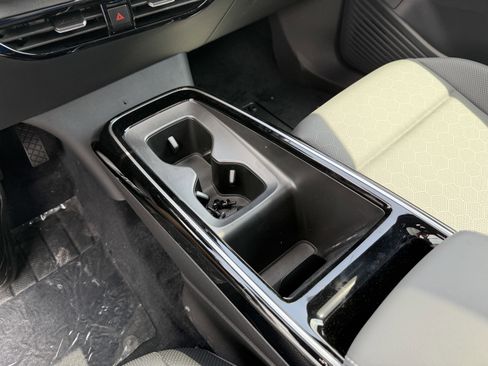 New 2026 Volkswagen ID.4 Pro S AWD/4WD image 21