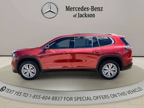 Used 2026 GMC Acadia Elevation w/ Elevation Premium Package FWD image 2