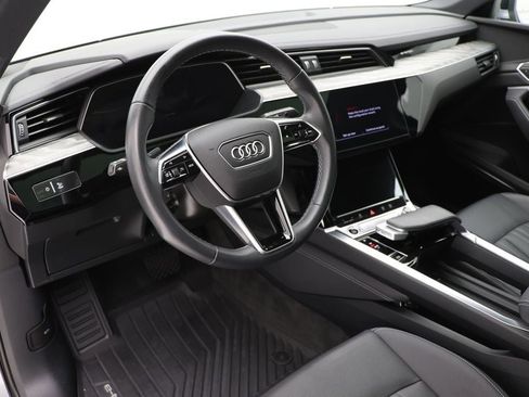 Used 2023 Audi e-tron Premium Plus w/ Premium Plus Package image 12