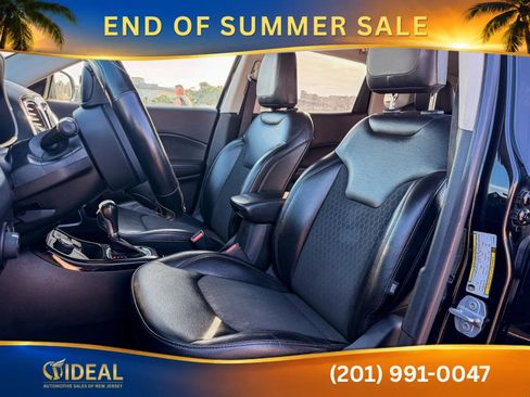 Used 2018 Jeep Compass Latitude w/ Popular Equipment Group AWD/4WD image 14