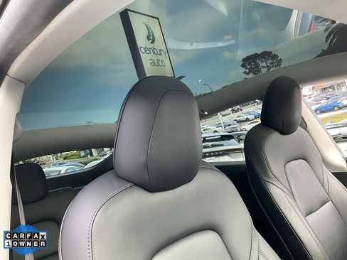Used 2020 Tesla Model Y Long Range image 64