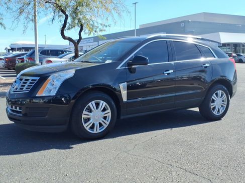 Used 2013 Cadillac SRX Luxury image 3