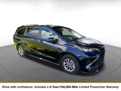 Used 2025 Toyota Sienna XLE
