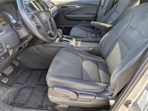 Used 2019 Honda Ridgeline Sport image 15