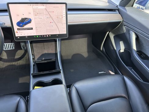 Used 2018 Tesla Model 3 Long Range RWD image 14