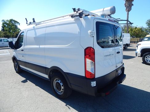 Used 2016 Ford Transit 150 130 Low Roof RWD image 6