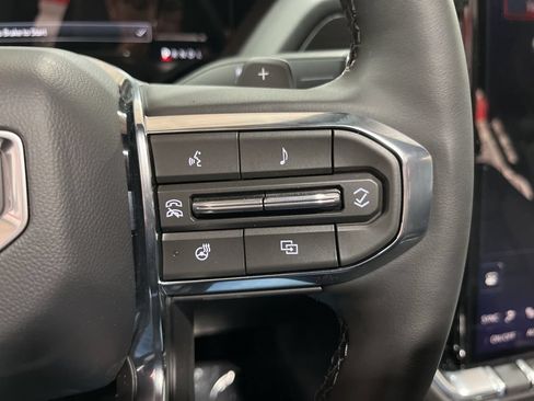 New 2026 GMC Yukon XL Denali w/ Sun & Power Step Package AWD/4WD image 28