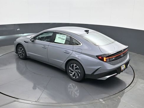 New 2026 Hyundai Sonata Blue FWD image 19