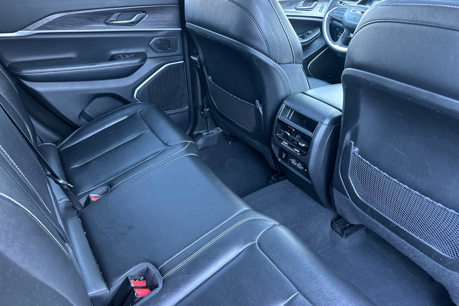 Used 2024 Jeep Grand Cherokee Limited 4xe AWD/4WD image 18