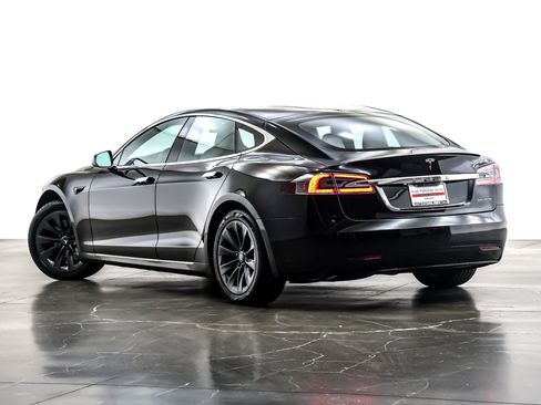 Used 2019 Tesla Model S Long Range image 12