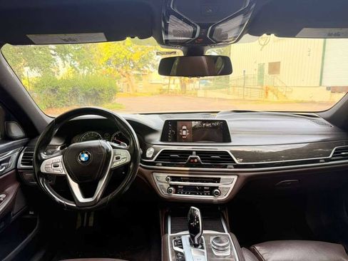 Used 2016 BMW 740i RWD image 14