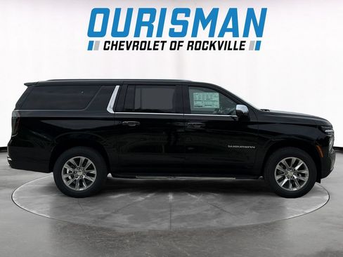 New 2026 Chevrolet Suburban Premier w/ Sun And Tow Package AWD/4WD image 7
