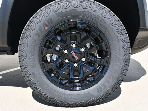 New 2026 GMC Canyon Elevation w/ Convenience Package AWD/4WD image 11